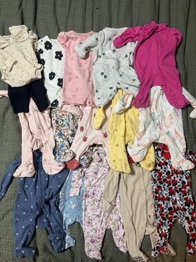 Girl Bundle of onesies and outfits